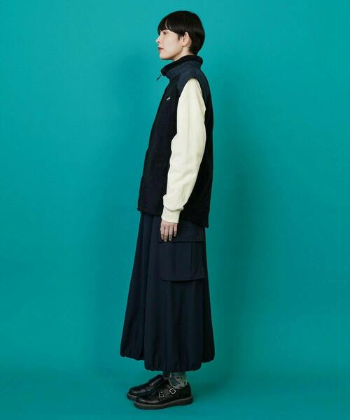 FRAPBOIS(フラボア)の「FRAPBOIS×WILD THINGS シャギーフリースベスト(ベスト・レディース・グレー/ブラック・1/2)」の20枚目の写真