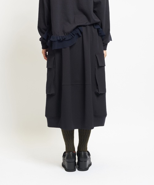 gomme(ゴム)の「サーモストレッチ サイドポケットスカート(スカート・レディース・ブラック/ネイビー・MEDIUM)」の5枚目の写真