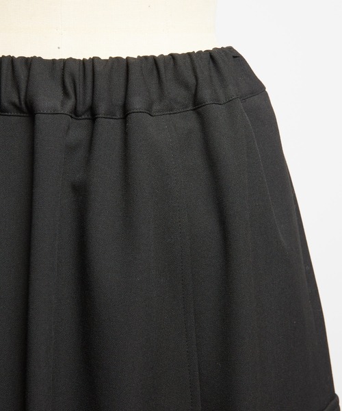 gomme(ゴム)の「サーモストレッチ サイドポケットスカート(スカート・レディース・ブラック/ネイビー・MEDIUM)」の16枚目の写真