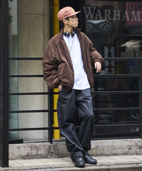 FREAK'S STORE（フリークスストア）の「限定展開 リラックスフィット コーデュロイ 中綿スタンドブルゾン（ブルゾン・メンズ・ブラック/チャコールグレー/ブラウン・SMALL/MEDIUM/LARGE）」の5枚目の写真