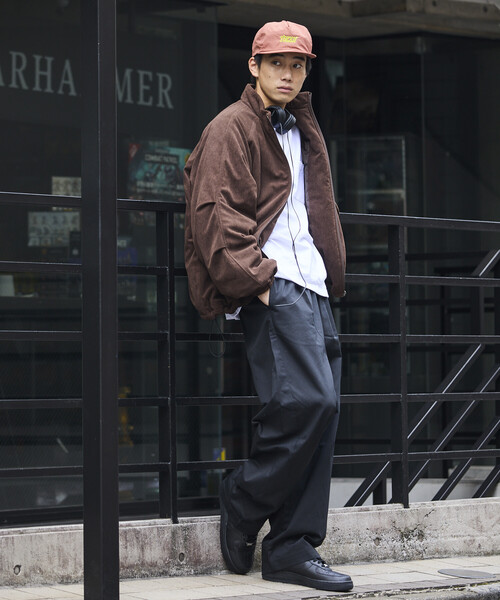 FREAK'S STORE（フリークスストア）の「限定展開 リラックスフィット コーデュロイ 中綿スタンドブルゾン（ブルゾン・メンズ・ブラック/チャコールグレー/ブラウン・SMALL/MEDIUM/LARGE）」の10枚目の写真