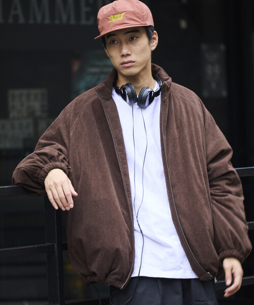 セール】限定展開 リラックスフィット コーデュロイ 中綿スタンド