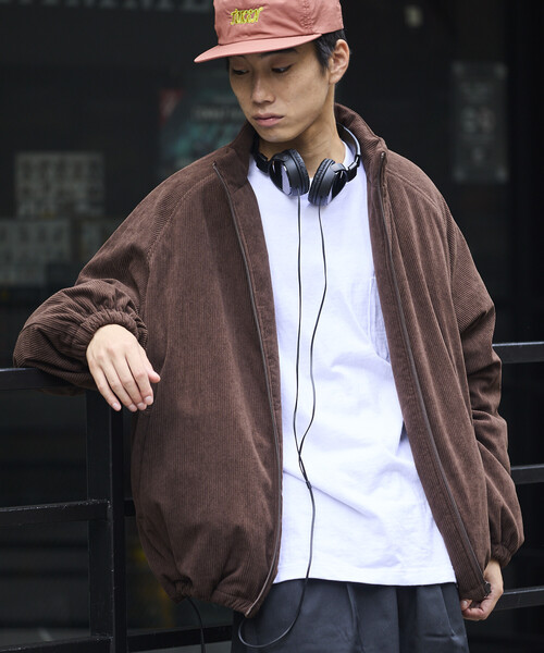 【美品】 Veritecoeur スタンドカラー コーデュロイ ブルゾン フリー FIRMUM - ポリエステル 経編コーデュロイ スタンドカラー