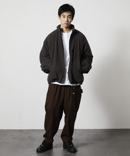 FREAK'S STORE（フリークスストア）の「限定展開 リラックスフィット コーデュロイ 中綿スタンドブルゾン（ブルゾン・メンズ・ブラック/チャコールグレー/ブラウン・SMALL/MEDIUM/LARGE）」の15枚目の写真