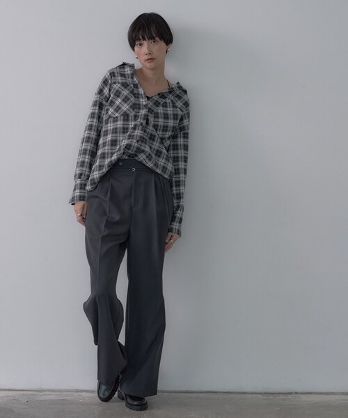 GALLEST（ギャレスト）の「オンブレチェックシャツ（シャツ/ブラウス・レディース・ブラック系1/ベージュ系その他5・38）」の4枚目の写真