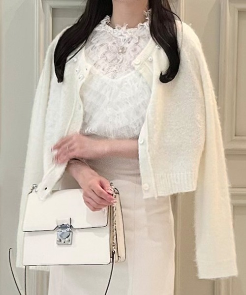 junoah(ジュノア)の「パールビジューネックニットカーディガン(薄手)(カーディガン/ボレロ・レディース・チャコール/ライトグレー/ホワイト・LARGE/MEDIUM)」の1枚目の写真