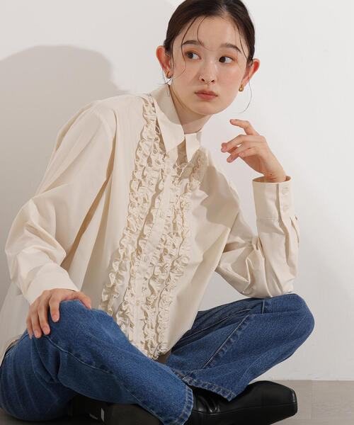 N.(N. Natural Beauty Basic)(エヌエヌナチュラルビューティーベーシック)の「フロントフリルブラウス(シャツ/ブラウス・レディース・ブルー/アイボリー・MEDIUM)」の1枚目の写真