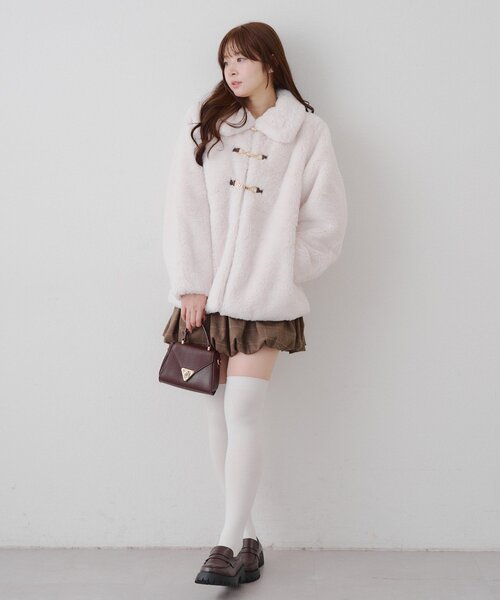 Another Branch olive des olive（アナザーブランチオリーブデオリーブ）の「ラビットファービット付きミドルコート（ブルゾン・レディース・アイボリー/チャコールグレー/モカ・FREE）」の9枚目の写真