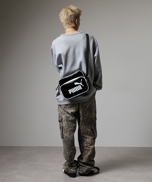 PUMA（プーマ）の「PUMA プーマ エナメルショルダーバッグ（ショルダーバッグ・メンズ・ブラック×ブラック/ブラック×ピンク/ホワイト×ブラック/ブラック×ホワイト・FREE）」の17枚目の写真