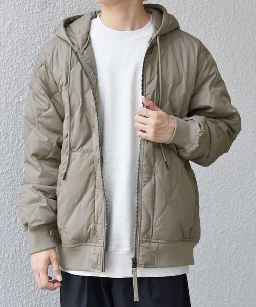 TAION（タイオン）の「【SHIPS any別注】TAION:〈手洗い可能〉ミリタリーキルト ダブルジップ ダウン パーカー◇（ブルゾン・メンズ・ベージュ系/ブラック・SMALL/MEDIUM/LARGE/X-LARGE）」の15枚目の写真