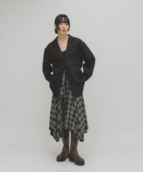 KBF（ケイビーエフ）の「ビスチェSETテーラードジャケット（その他アウター・レディース・ブラック/ブラウン・ONE）」の4枚目の写真