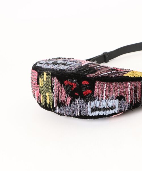 Desigual（デシグアル）の「カラービーズ刺繍ハーフムーンショルダーバッグ（トートバッグ・レディース・マルチ・FREE）」の3枚目の写真