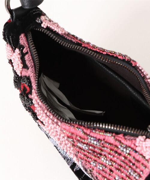 Desigual（デシグアル）の「カラービーズ刺繍ハーフムーンショルダーバッグ（トートバッグ・レディース・マルチ・FREE）」の4枚目の写真