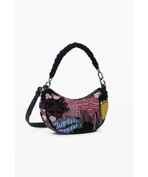 Desigual（デシグアル）の「カラービーズ刺繍ハーフムーンショルダーバッグ（トートバッグ）」