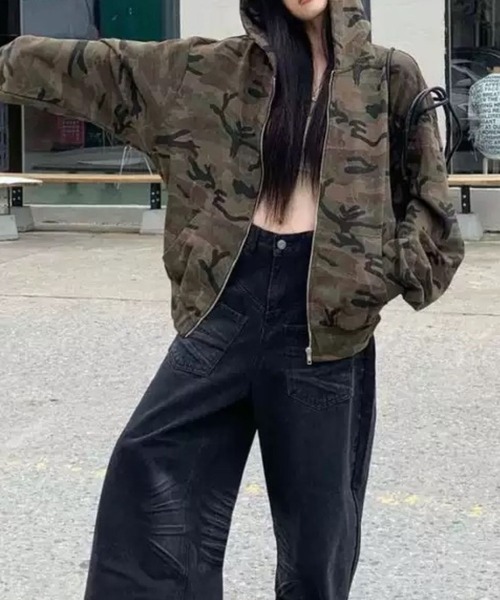 SPIGA（スピーガ）の「ﾋﾞｯｸﾞｼﾙｴｯﾄ迷彩柄ｼﾞｯﾌﾟｱｯﾌﾟﾌｰﾃﾞｨ（パーカー・レディース・カーキ・SMALL/MEDIUM/LARGE/X-LARGE）」の8枚目の写真