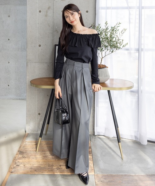 CLEAR BASIC（クリアベーシック）の「マルチwayフリル長袖カットソートップス［大人 カジュアル 着回し力抜群］（Tシャツ/カットソー・レディース・オフホワイト/ブラック・F）」の18枚目の写真