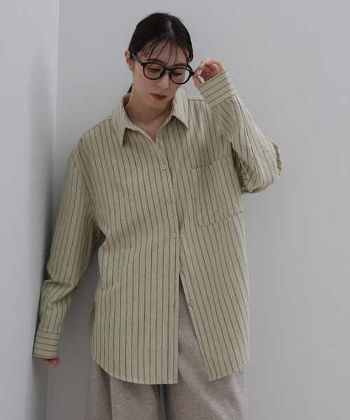 select MOCA(セレクトモカ)の「ピーチスキンストライプオーバーシャツ(シャツ/ブラウス・レディース・ブルー/グレー/アイボリー/ベージュ/ライトカーキ/ブラウン・FREE)」の1枚目の写真