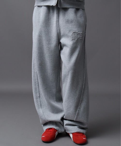 SEQUENZ(シークエンズ)の「【SEQUENZ(シークエンズ)】APPLIQUE APPLIQUE FADE SWEAT PANTS(スウェットパンツ・メンズ・ブラウン/レッド/グレー/ブルー/ブラック・S/M/L)」の3枚目の写真