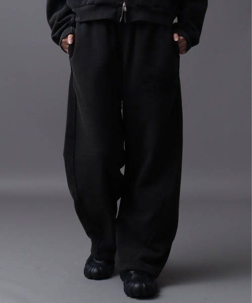 SEQUENZ(シークエンズ)の「【SEQUENZ(シークエンズ)】APPLIQUE APPLIQUE FADE SWEAT PANTS(スウェットパンツ・メンズ・ブラウン/レッド/グレー/ブルー/ブラック・S/M/L)」の2枚目の写真