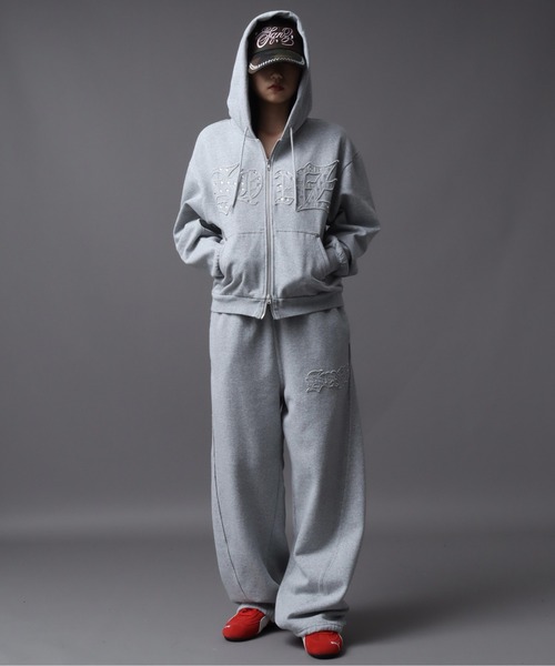 SEQUENZ(シークエンズ)の「【SEQUENZ(シークエンズ)】APPLIQUE APPLIQUE FADE SWEAT PANTS(スウェットパンツ・メンズ・ブラウン/レッド/グレー/ブルー/ブラック・S/M/L)」の19枚目の写真