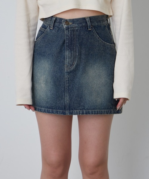 RAY CASSIN（レイカズン）の「ピグメントデニムミニスカート（スカート・レディース・ネイビー/ブルー/ブラウン/ブラック・M/L）」の5枚目の写真