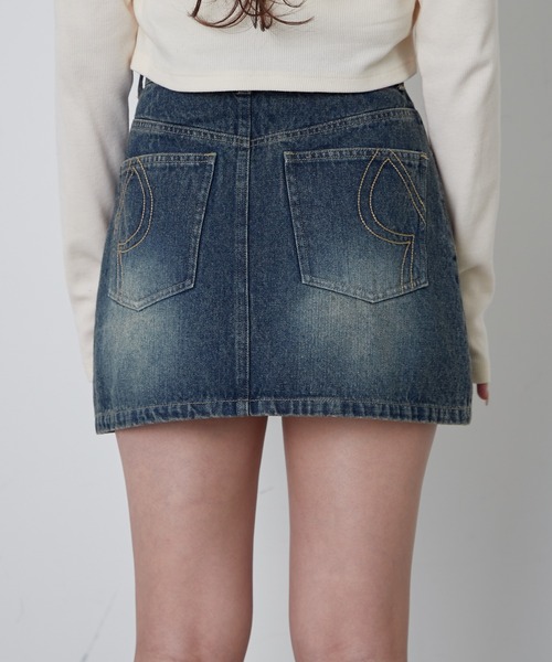 RAY CASSIN（レイカズン）の「ピグメントデニムミニスカート（スカート・レディース・ネイビー/ブルー/ブラウン/ブラック・M/L）」の7枚目の写真