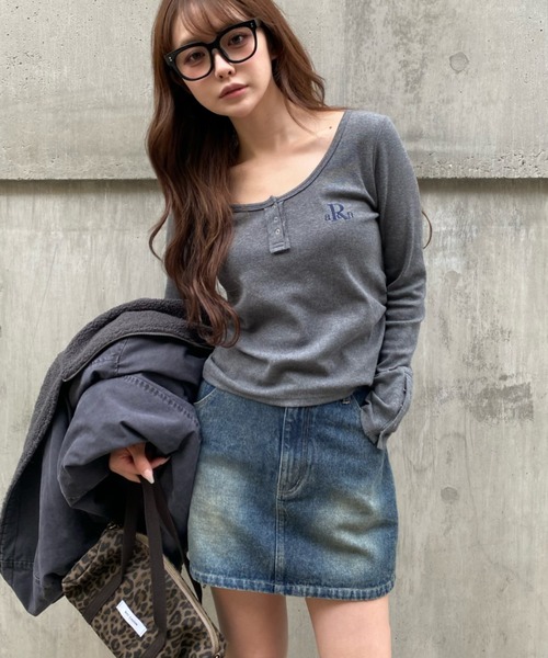 RAY CASSIN（レイカズン）の「ピグメントデニムミニスカート（スカート・レディース・ネイビー/ブルー/ブラウン/ブラック・M/L）」の19枚目の写真