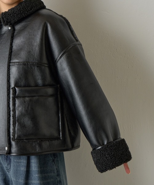 新品同様✩本物✩ムートンコート✩柔らか✩ブラック✩ツルツルの革✩軽いです フェイクレザームートンブルゾン（ムートンコート）｜COLONY 2139