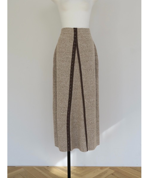 celon(セロン)の「hook rib knit skirt(スカート・レディース・アイボリー/チャコールグレー・FREE)」の7枚目の写真