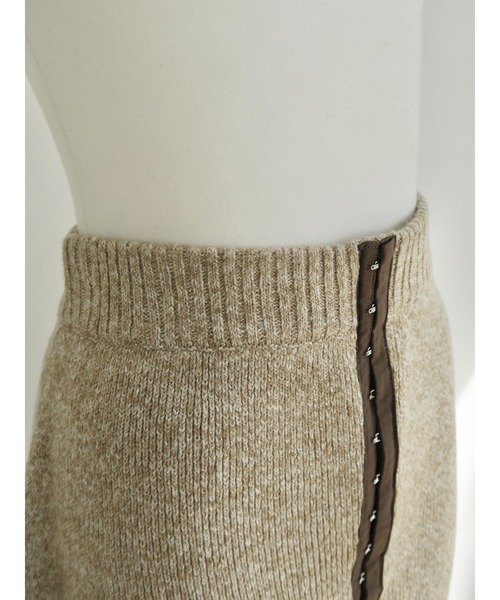 celon(セロン)の「hook rib knit skirt(スカート・レディース・アイボリー/チャコールグレー・FREE)」の11枚目の写真
