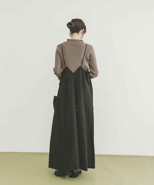 ITEMS URBANRESEARCH（アイテムズ アーバンリサーチ）の「ウールライクキャミワンピース（ワンピース・レディース・キャメル/ブラック/ブラック系その他・FREE）」の15枚目の写真