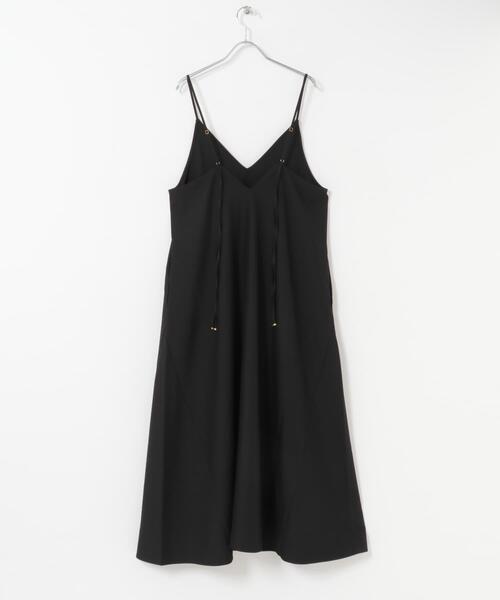 ITEMS URBANRESEARCH（アイテムズ アーバンリサーチ）の「ウールライクキャミワンピース（ワンピース・レディース・キャメル/ブラック/ブラック系その他・FREE）」の19枚目の写真
