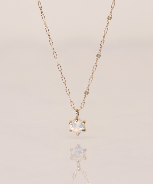 NOIR DE POUPEE（ノワールドプーペ）の「【WEB限定】K10 誕生石 ネックレス（ネックレス・レディース・ラベンダー/ホワイト系その他/ライトピンク/グリーン系その他/バーガンディー/グリーン/ピンク/イエロー/ブルー/ホワイト/ライトブルー/パープル・FREE）」の2枚目の写真