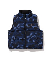 A BATHING APE（アベイシングエイプ）の「COLOR CAMO REVERSIBLE DOWN VEST（ダウンベスト）」