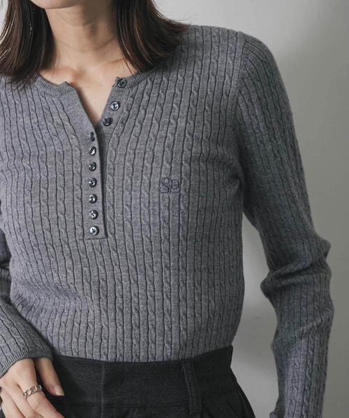 SENSE OF PLACE by URBAN RESEARCH（センスオブプレイスバイアーバンリサーチ）の「『洗濯可』シシュウヘンリーネックミニケーブルセーター（ニット/セーター・レディース・アイボリー/グレー/レッド/ネイビー・ONE）」の16枚目の写真