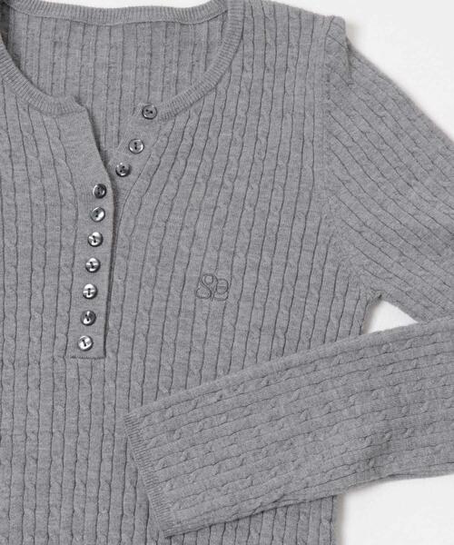 SENSE OF PLACE by URBAN RESEARCH（センスオブプレイスバイアーバンリサーチ）の「『洗濯可』シシュウヘンリーネックミニケーブルセーター（ニット/セーター・レディース・アイボリー/グレー/レッド/ネイビー・ONE）」の21枚目の写真
