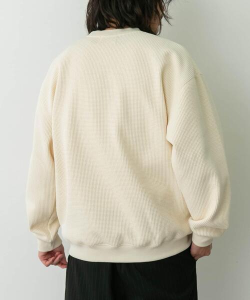 URBAN RESEARCH Sonny Label(アーバンリサーチサニーレーベル)の「裏起毛ワッフルリラックスフィットプルオーバー(Tシャツ/カットソー・メンズ・カーキ/オフホワイト/チャコールグレー・MEDIUM/LARGE/X-LARGE)」の18枚目の写真