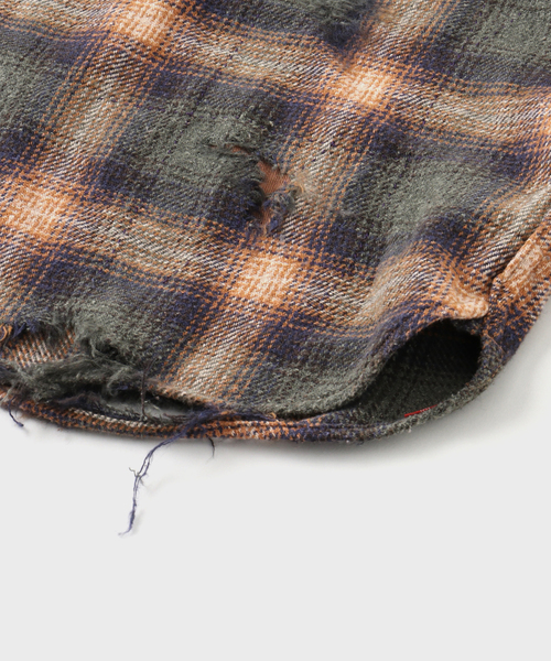 Anachronorm（アナクロノーム）の「ANACHRONORM / アナクロノーム SMU OMBRE CHECK DAMAGED NEL（シャツ/ブラウス・メンズ・カーキ・MEDIUM/LARGE）」の5枚目の写真