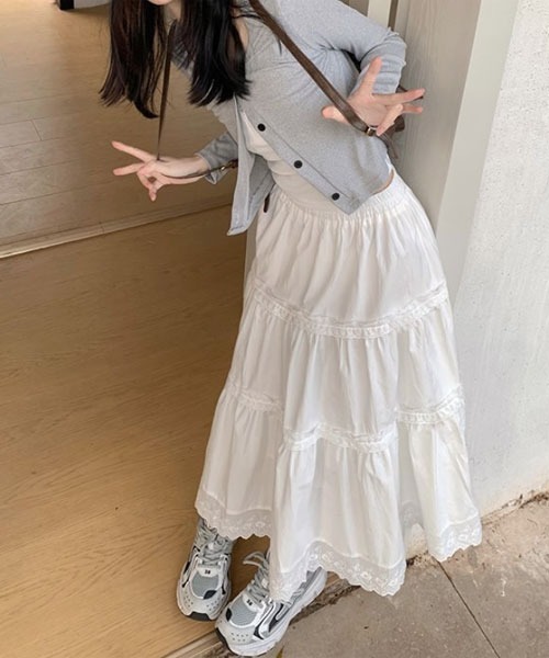 VIBGYOR Women（ヴィブジョー　ウィメン）の「【Mayree】ティアード レース スカート（スカート・レディース・ホワイト・MEDIUM/SMALL）」の4枚目の写真