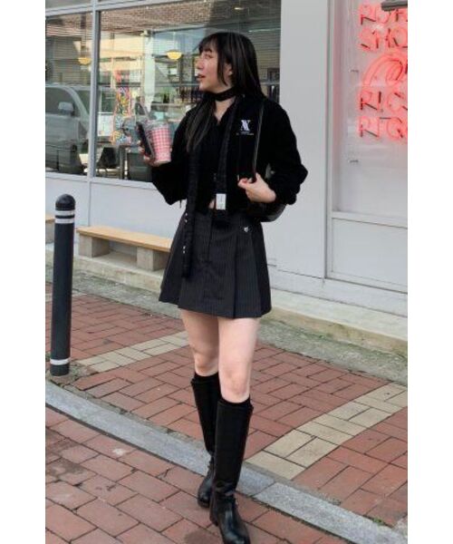 AVANDRESS(アバンドレス )の「AV LOGO CROP HOOD ZIP-UP BLACK(パーカー・レディース・その他・MEDIUM/SMALL)」の22枚目の写真