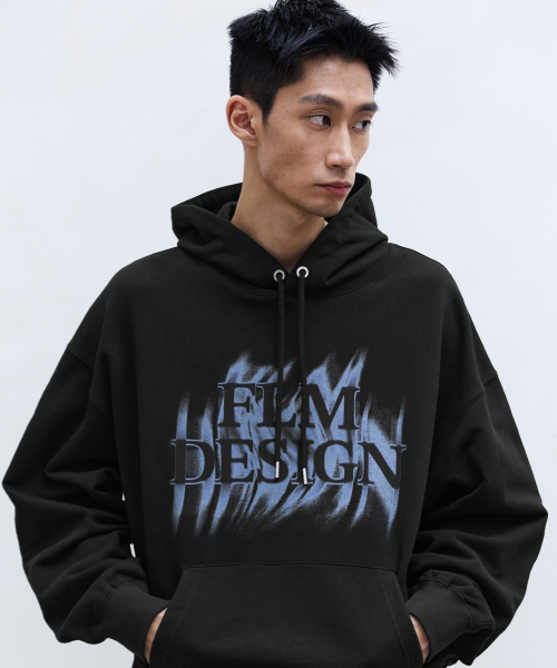F.ILLUMINATE(フィルミネイト)の「フレイムグラフィックフードパーカー-ブラック(パーカー・レディース・その他・SMALL/MEDIUM/LARGE)」の3枚目の写真