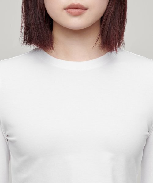 MUSINSA STANDARD WOMAN（ムシンサスタンダードウーマン）の「ウィメンズスリムクロップクルーネック長袖Tシャツ[ホワイト]（Tシャツ/カットソー・レディース・その他・LARGE/X-SMALL/SMALL/MEDIUM）」の7枚目の写真