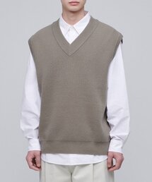 MUSINSA STANDARD（ムシンサスタンダード）の「Oversized V Neck Knit Best [Dusty Beige]（ニット/セーター・メンズ）」