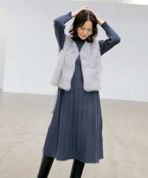 Jines(ジネス)の「【WEB限定】ニットプリーツAラインワンピース(ワンピース・レディース・チャコールグレー/ネイビー・38)」の10枚目の写真