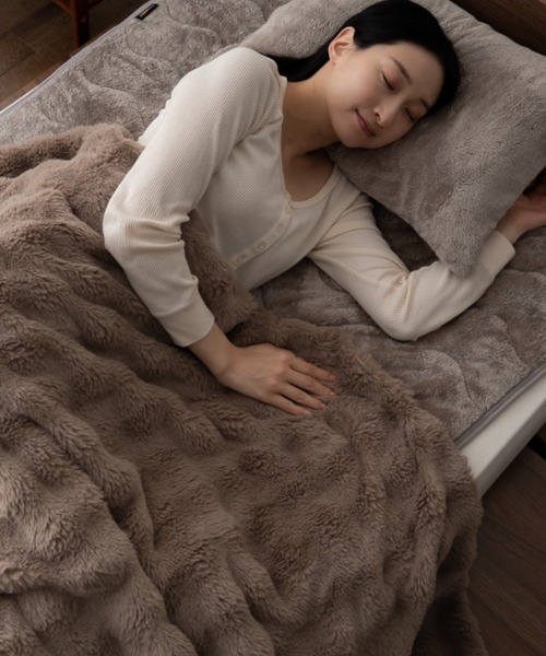 EMOOR（エムール）の「＋2℃ 毛布にもなる掛け布団カバー【エムールヒート】ポコポコ毛布タイプ(ふわふわタイプ)/シングル（寝具・レディース・グレー/ホワイト・FREE）」の4枚目の写真