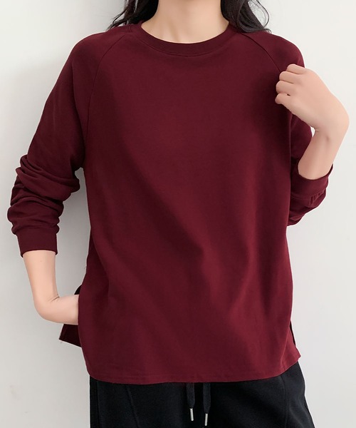 LOWO（ロワ）の「しっかり素材の大人ロンT｜前後差×スリットでおしゃれ見え レディース 長袖 無地（Tシャツ/カットソー・レディース・ブラック/チャコールグレー/オフホワイト/ネイビー/ボルドー/ブラウン・FREE）」の6枚目の写真