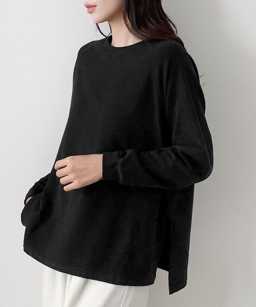 LOWO（ロワ）の「しっかり素材の大人ロンT｜前後差×スリットでおしゃれ見え レディース 長袖 無地（Tシャツ/カットソー・レディース・ブラック/チャコールグレー/オフホワイト/ネイビー/ボルドー/ブラウン・FREE）」の3枚目の写真