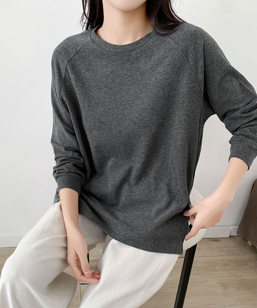 LOWO（ロワ）の「しっかり素材の大人ロンT｜前後差×スリットでおしゃれ見え レディース 長袖 無地（Tシャツ/カットソー・レディース・ブラック/チャコールグレー/オフホワイト/ネイビー/ボルドー/ブラウン・FREE）」の11枚目の写真