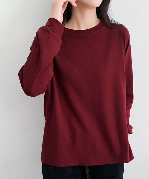 LOWO（ロワ）の「しっかり素材の大人ロンT｜前後差×スリットでおしゃれ見え レディース 長袖 無地（Tシャツ/カットソー・レディース・ブラック/チャコールグレー/オフホワイト/ネイビー/ボルドー/ブラウン・FREE）」の16枚目の写真