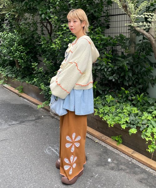 HELLO.SANFRANCISCO（ハローサンフランシスコ）の「【HELLO.SANFRANCISCO/ハローサンフランシスコ】配色メローパッチワークフーディーカーデ（カーディガン/ボレロ・レディース・イエロー/オフホワイト/ブルー/グレー・ONE SIZE）」の11枚目の写真